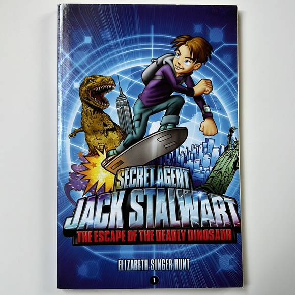 Secret Agent Jack Stalwart Book Bundle - Picture 2 of 15